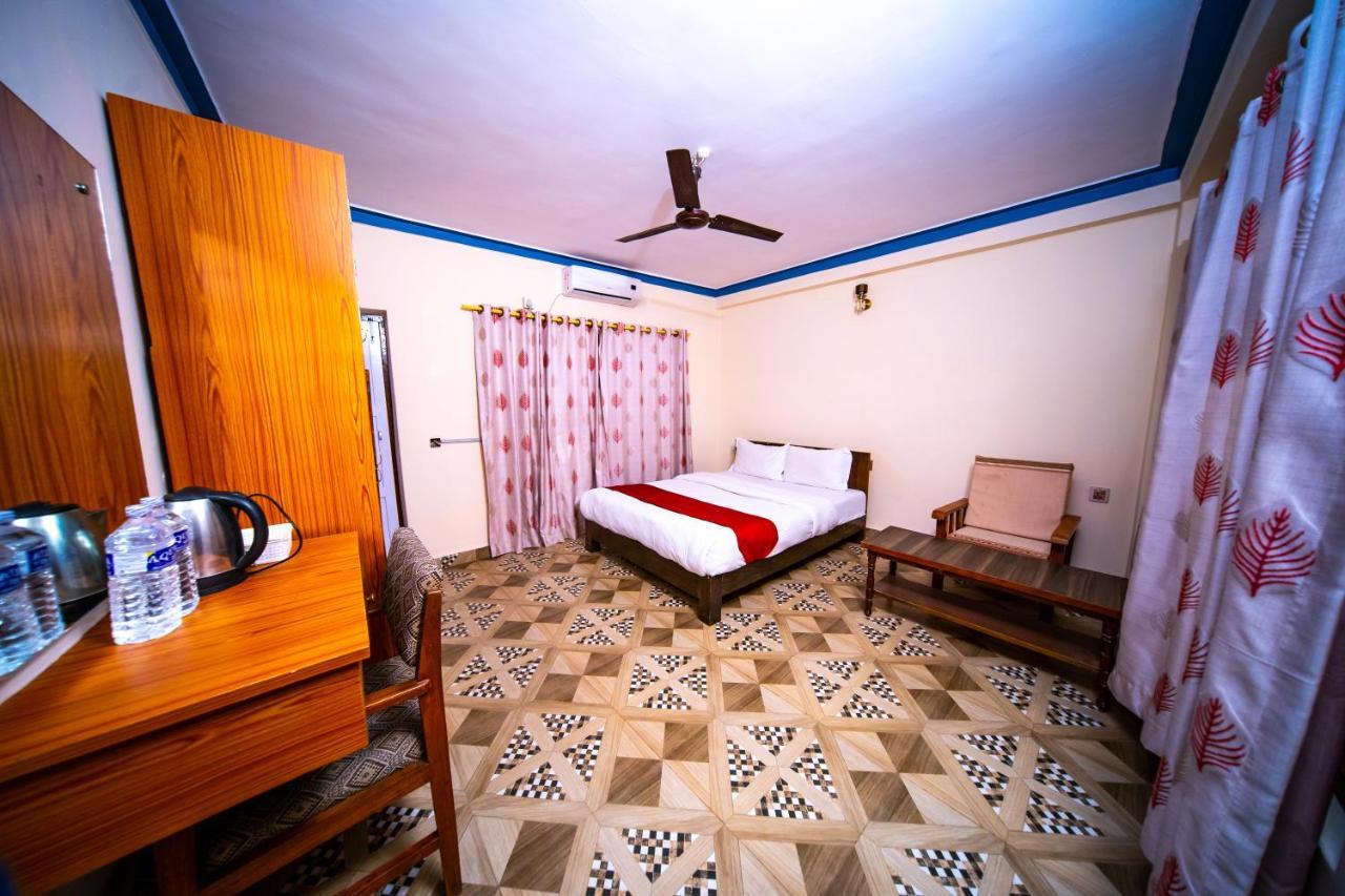 Hostel Dharma Backpackers Pokhara Exterior foto
