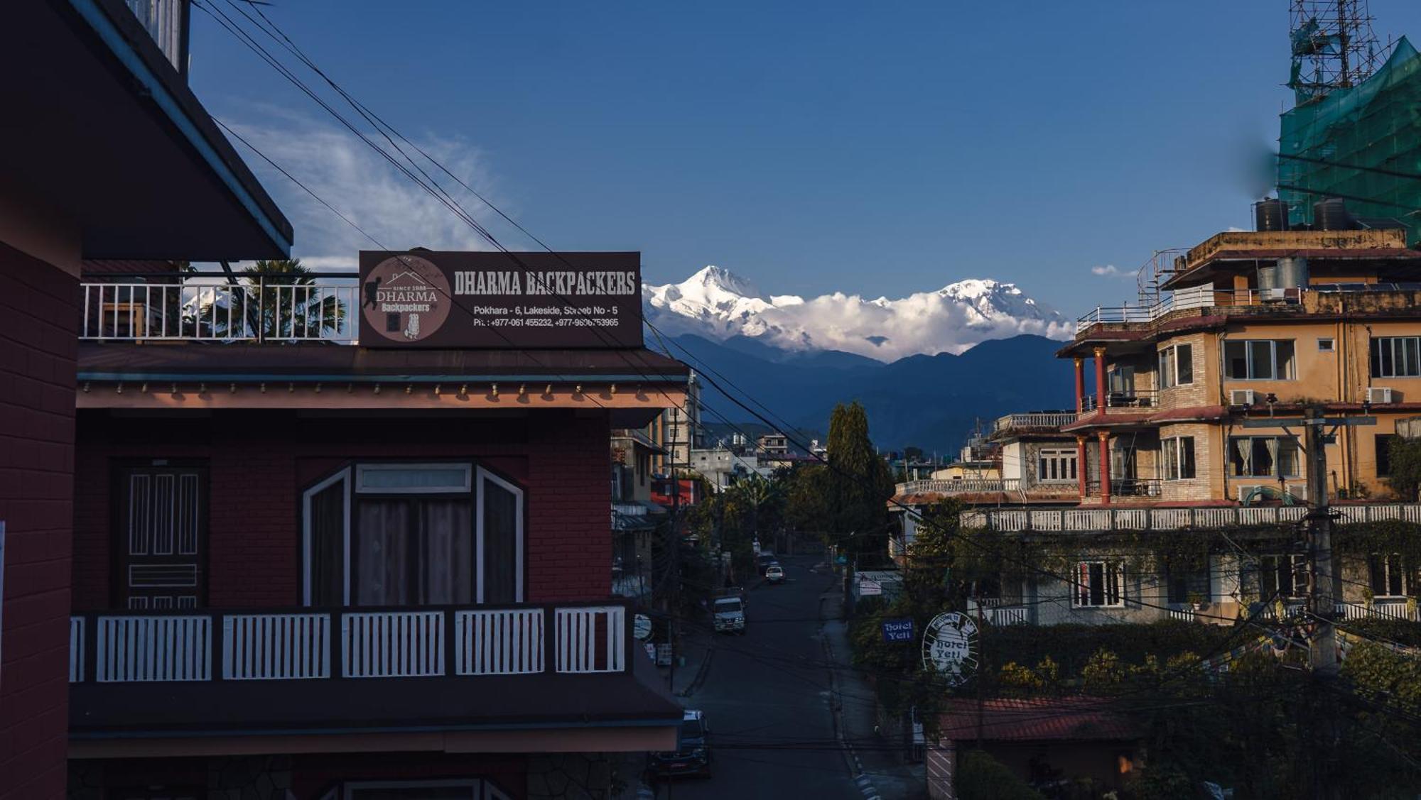 Hostel Dharma Backpackers Pokhara Exterior foto